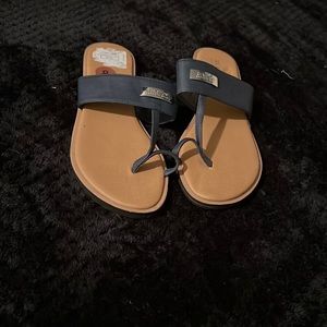 Brand new never worn Kennth kole reaction Sandals